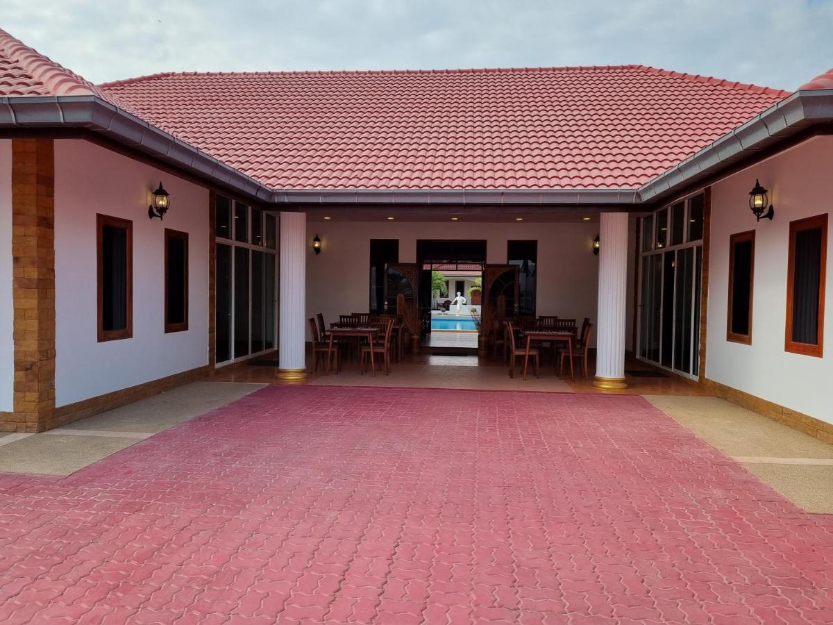 Meyers Hua Hin Hotel Kültér fotó