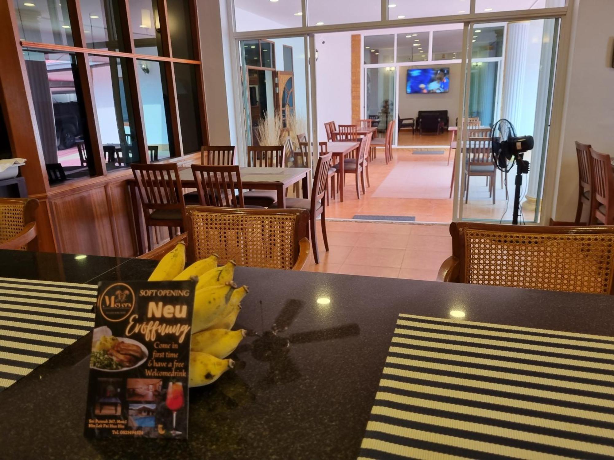 Meyers Hua Hin Hotel Kültér fotó