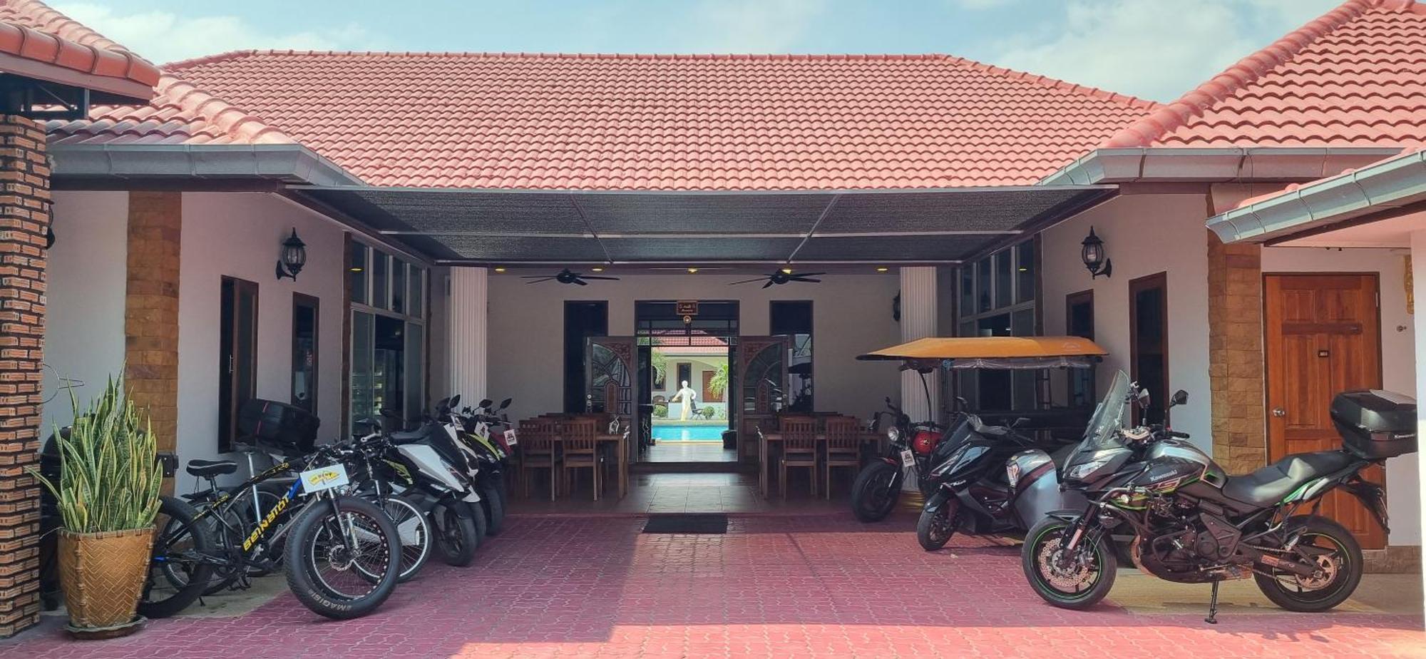 Meyers Hua Hin Hotel Kültér fotó
